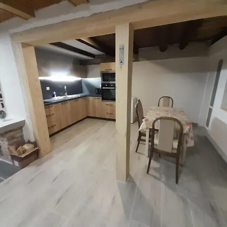 Vakantiehuis Chaloupka Na Vrsku Loučná pod Klínovcem