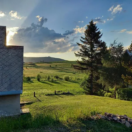 Semesterbostad Chaloupka Na Vrsku Loučná pod Klínovcem